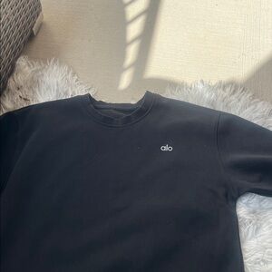 ALO Yoga Men's Classic Black Crewneck Sweater